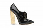 Une chaussure Casadei magazine standard